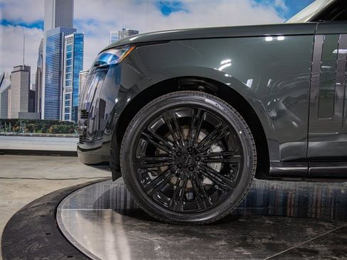 New 2026 Land Rover Range Rover SE image 7