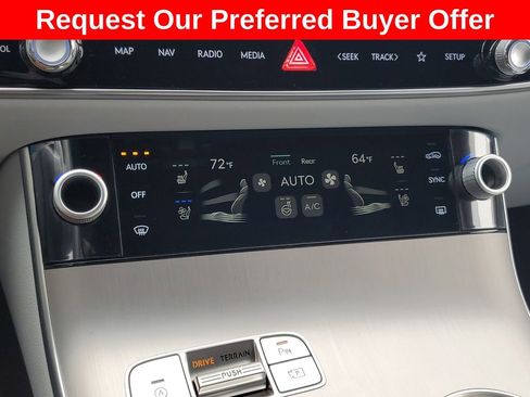 New 2026 Genesis GV70 2.5T Advanced image 22