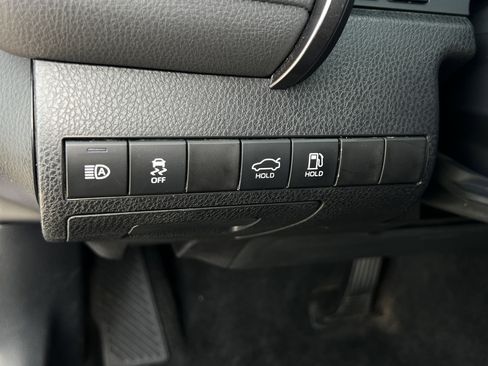 Used 2023 Toyota Camry SE w/ Convenience Package image 20