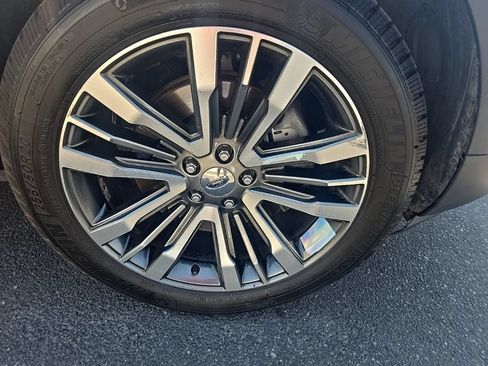 Used 2016 Ford Explorer Platinum AWD/4WD image 37