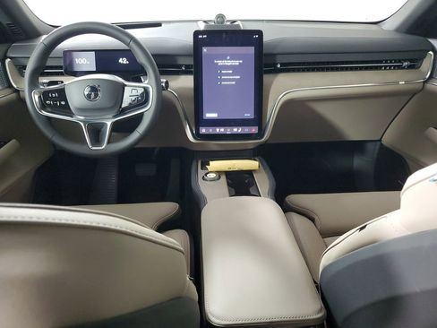 Used 2025 Volvo EX90 Ultra image 17