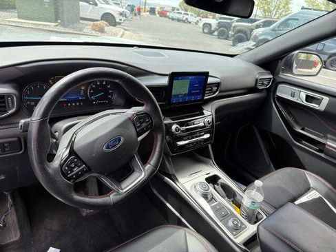 Used 2023 Ford Explorer ST-Line AWD/4WD image 8