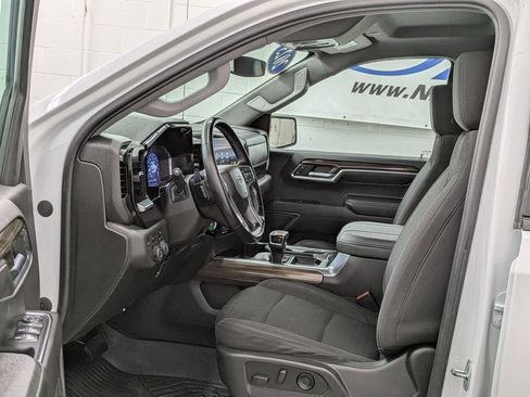 Used 2023 Chevrolet Silverado 1500 LT Trail Boss w/ Protection Package AWD/4WD image 4