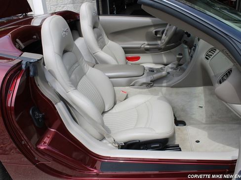 Used 2003 Chevrolet Corvette Convertible w/ Preferred Equipment Group1 RWD image 33