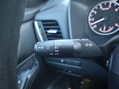 Used 2024 Nissan Rogue SV image 21