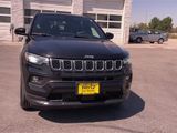 Used 2024 Jeep Compass Latitude image 4