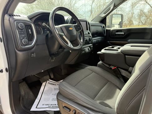 Used 2021 Chevrolet Silverado 2500 LT w/ Fleet Comfort Package image 17