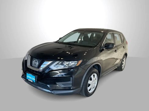 Used 2017 Nissan Rogue S AWD/4WD image 1