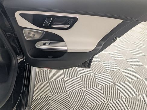 Used 2022 Mercedes-Benz C 300 Sedan image 31