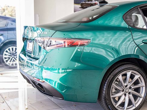 New 2025 Alfa Romeo Giulia AWD image 12