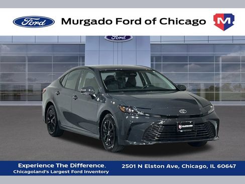 Used 2025 Toyota Camry LE FWD image 1
