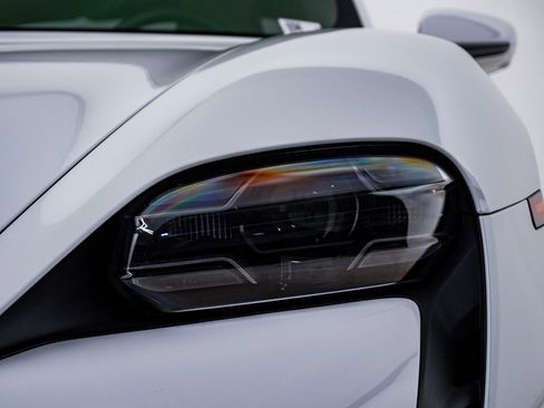 Used 2020 Porsche Taycan Turbo image 7