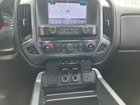 Used 2018 Chevrolet Silverado 2500 LTZ image 21