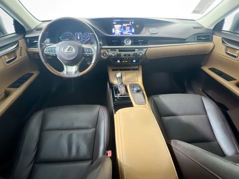 Used 2018 Lexus ES 350 w/ Premier Package FWD image 29