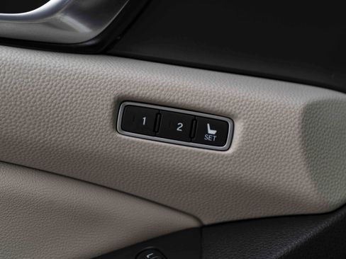 Used 2022 Honda Accord Touring image 37