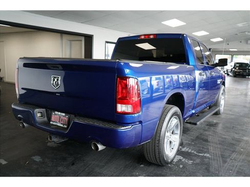 Used 2017 RAM 1500 Express RWD image 7