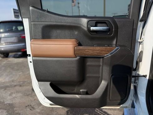 Used 2021 Chevrolet Silverado 1500 High Country image 15