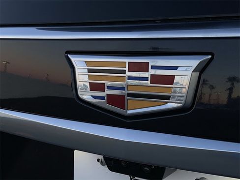 Certified 2025 Cadillac Escalade Premium Luxury image 33