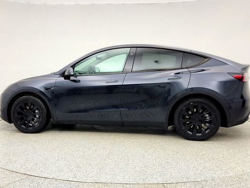 Used 2025 Tesla Model Y Long Range image 8
