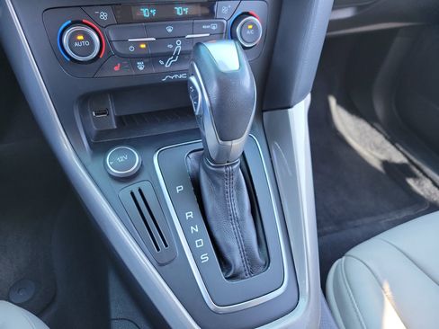 Used 2015 Ford Focus Titanium image 26
