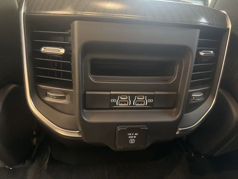 New 2026 RAM 1500 4x4 Crew Cab image 36
