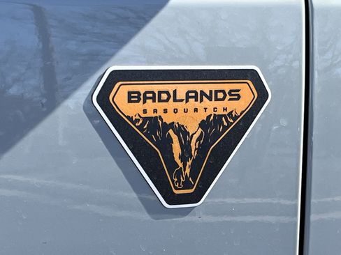 Used 2023 Ford Bronco Badlands w/ Sasquatch Package image 33