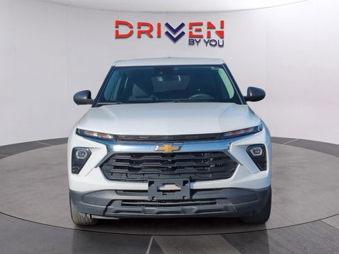 Used 2024 Chevrolet TrailBlazer LS FWD image 8