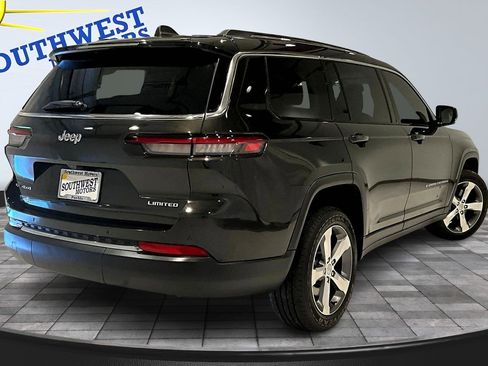 Used 2022 Jeep Grand Cherokee L Limited image 6