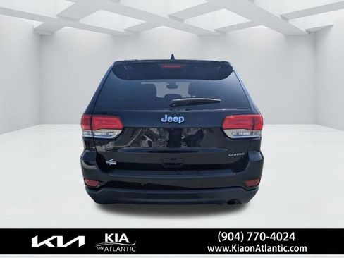 Used 2019 Jeep Grand Cherokee Laredo w/ Laredo X Package image 4