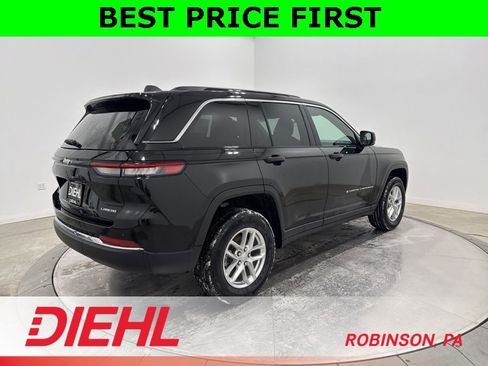 New 2025 Jeep Grand Cherokee Laredo w/ Luxury Tech Group I image 7