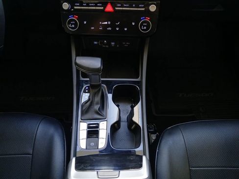 Used 2025 Hyundai Tucson SEL FWD image 10