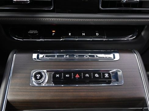 New 2026 Lincoln Aviator Reserve image 32