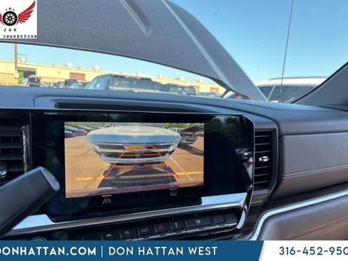 Used 2023 Chevrolet Silverado 1500 LT AWD/4WD image 5