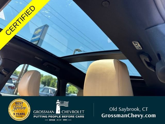 Used 2022 Lincoln Corsair Reserve w/ Equipment Group 201A AWD/4WD image 3