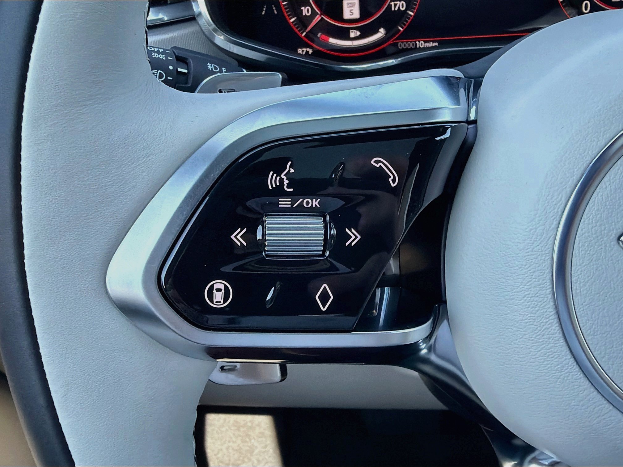 New 2026 Jaguar F-PACE R-Dynamic S AWD/4WD image 37