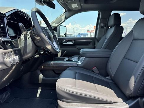 New 2025 GMC Sierra 2500 SLT w/ SLT Premium Package image 11