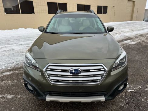 Used 2015 Subaru Outback 2.5i Limited image 2