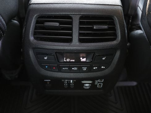 Used 2019 Honda Pilot Touring image 28
