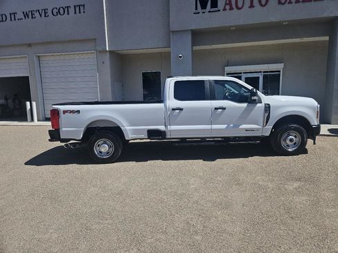 Used 2025 Ford F250 XL w/ FX4 Off-Road Package AWD/4WD image 6
