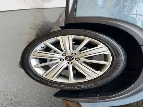 Used 2022 INFINITI QX50 Sensory FWD image 11