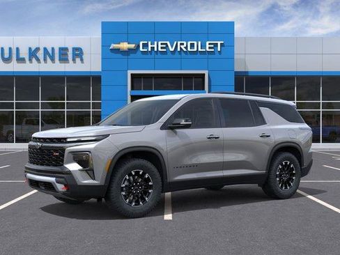 New 2026 Chevrolet Traverse Z71 w/ Enhanced Driving Package AWD/4WD image 2