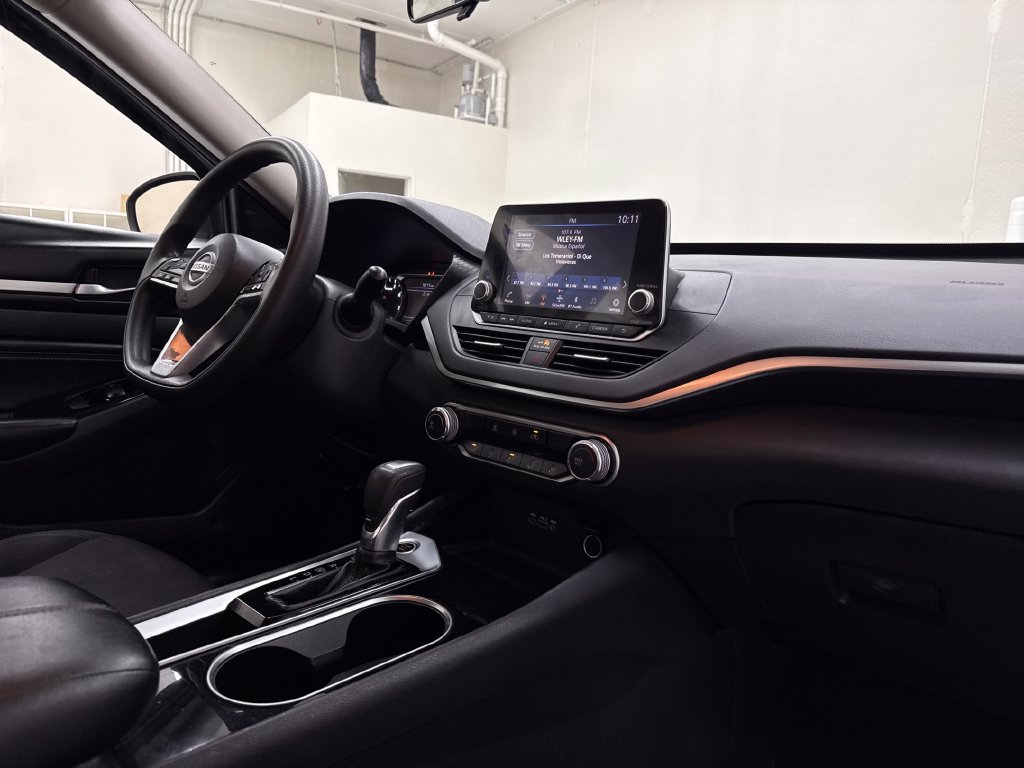 Used 2021 Nissan Altima 2.5 SV FWD image 24