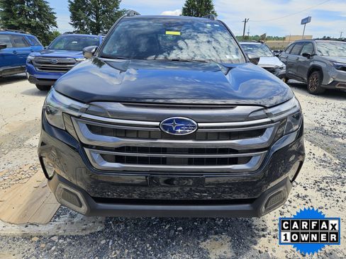 Certified 2025 Subaru Forester Limited AWD/4WD image 2