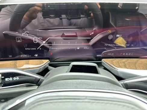 Certified 2025 Cadillac Escalade ESV Sport Platinum AWD/4WD image 23