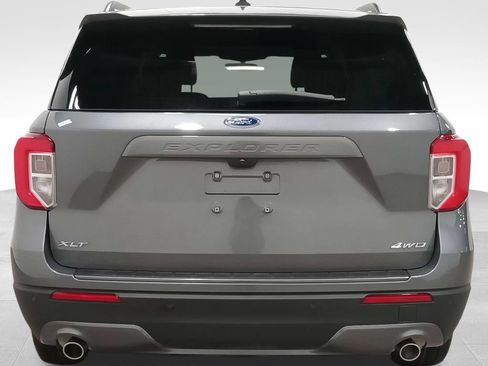 Certified 2024 Ford Explorer XLT w/ Equipment Group 202A AWD/4WD image 5