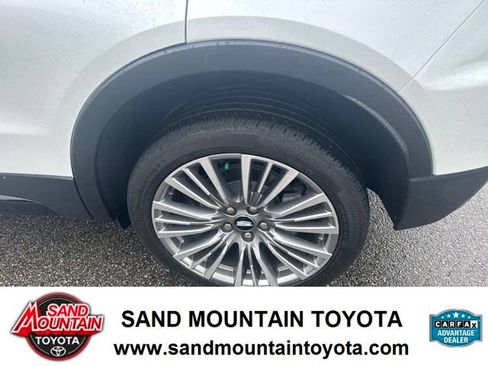 Used 2024 Cadillac XT4 Premium Luxury w/ Cold Weather Package FWD image 12
