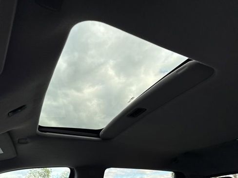 Used 2021 Chevrolet Silverado 1500 LT Trail Boss w/ Convenience Package II image 16