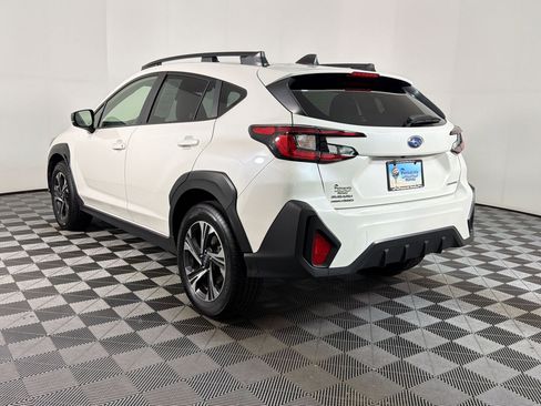 Used 2025 Subaru Crosstrek 2.0i Premium AWD/4WD image 3