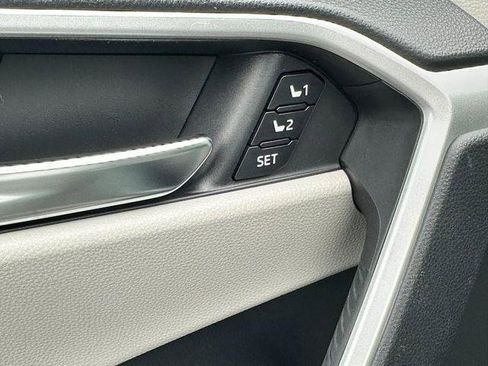 Certified 2019 Toyota RAV4 XLE Premium w/ Cold Weather Package AWD/4WD image 18