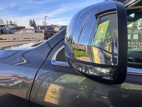 Used 2017 Jeep Grand Cherokee Limited w/ Luxury Group II image 47